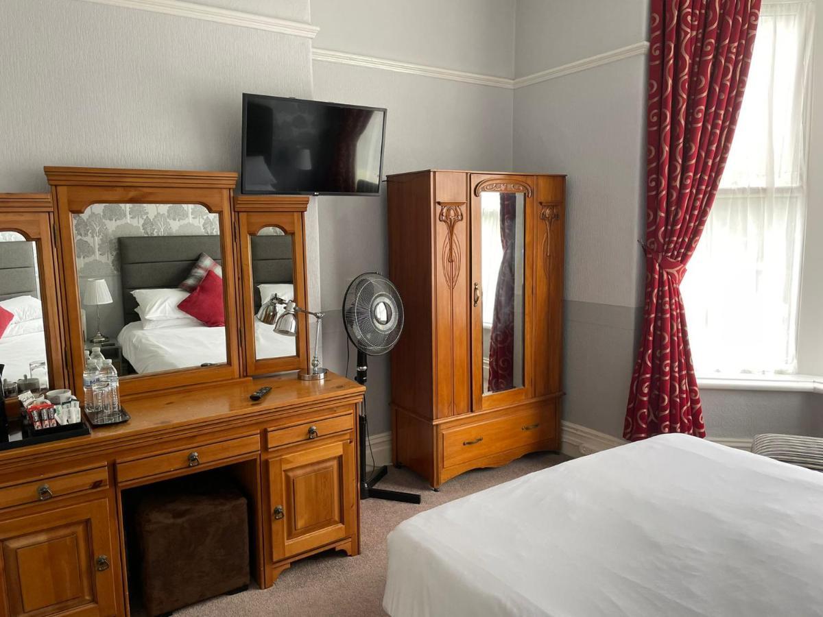 Rostrevor Hotel - Guest House Bury  Ngoại thất bức ảnh